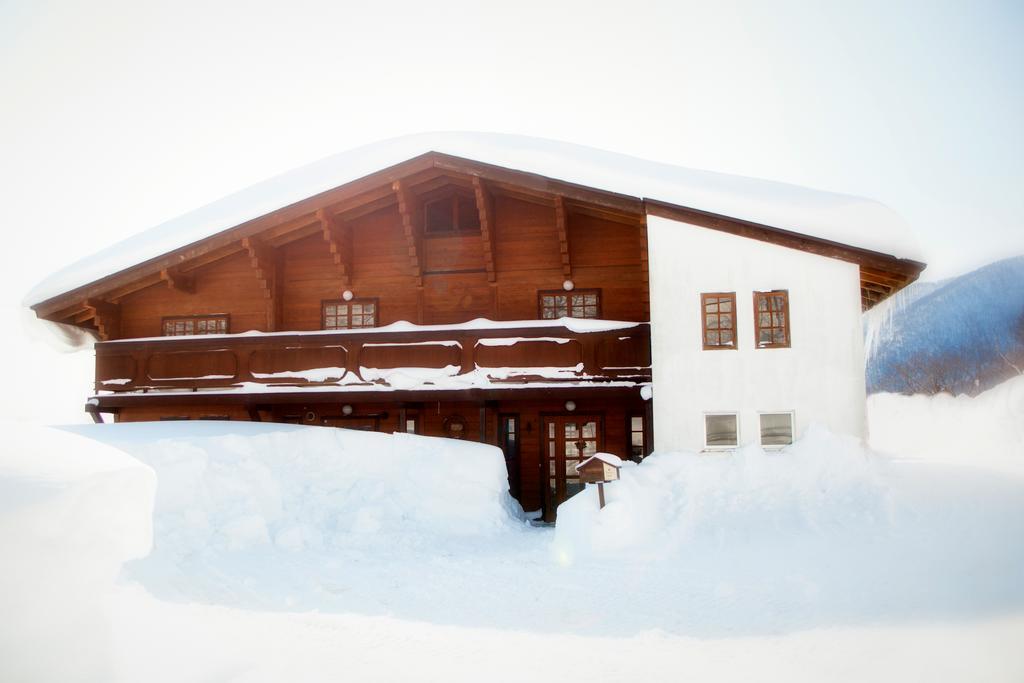 Snowball Chalet At Madarao Mountain Hotel Iiyama Buitenkant foto